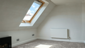 Dans le cadre de l’aménagement des combles ou de la réhabilitation d’un espace sous toiture, le choix de la taille d’un Velux est déterminant pour garantir une luminosité optimale et un confort maximal. Entre contraintes architecturales, surface habitable et préférences [&hellip;]