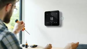 Dans un contexte où l&rsquo;efficacité énergétique et le confort domestique deviennent des priorités majeures, installer un thermostat d&rsquo;ambiance radio sans câblage se révèle une solution moderne et accessible. Ce type de thermostat, décliné par des marques renommées telles que Nest, [&hellip;]