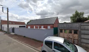 Escad bat à Saint-Hilaire-lez-Cambrai