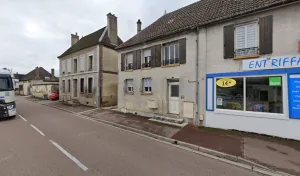 Ent . Riffard à Estissac